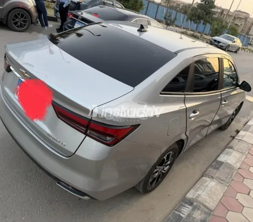 Chevrolet Optra 2025 White Used for Sale - 8