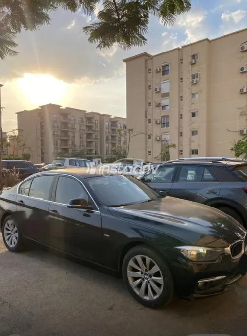 BMW 318 2018 White Used for Sale - 1