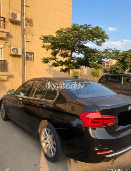BMW 318 2018 White Used for Sale - 3