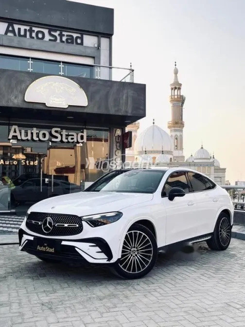 Mercedes GLC 200 2024 White Used for Sale - 1