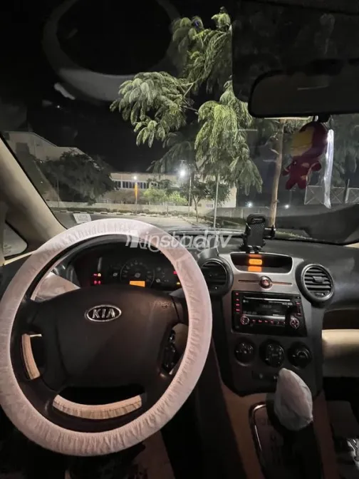 Kia Carens 2013 Mocha Used for Sale - 7