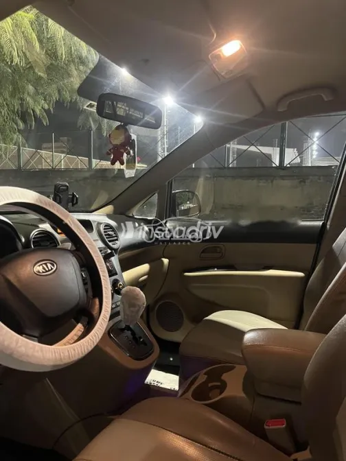 Kia Carens 2013 Mocha Used for Sale - 8