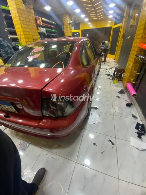 Opel Vectra 1996 White Used for Sale - 3