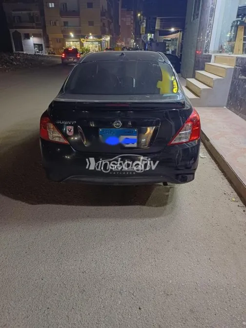 نيسان صنى 2019 أسود مستعملة للبيع - 2