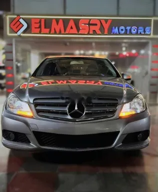 مرسيدس C 180 2013 فضي مستعملة للبيع