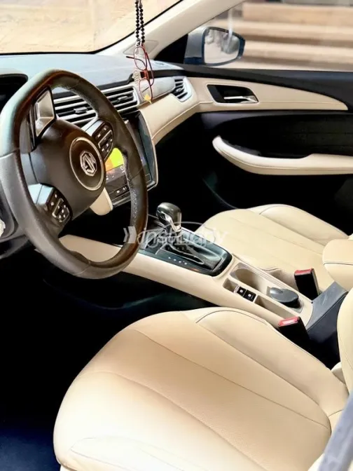 MG 5 2020 White Used for Sale - 5