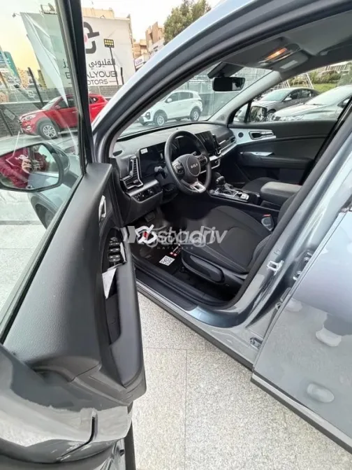 Kia Sportage 2025 Silver Used for Sale - 7