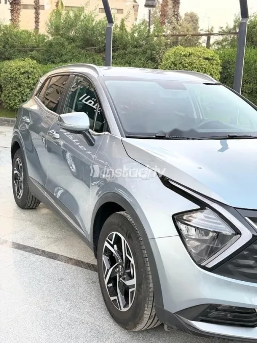 Kia Sportage 2025 Silver Used for Sale - 10