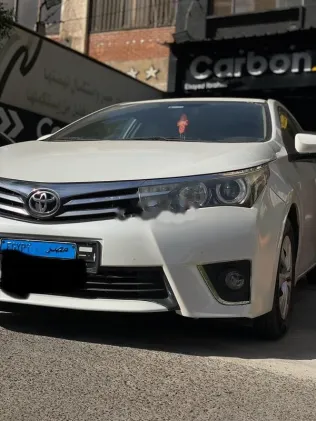Toyota Corolla 2015 White Used for Sale