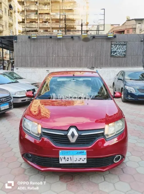 Renault Logan 2016 Red Used for Sale - 2