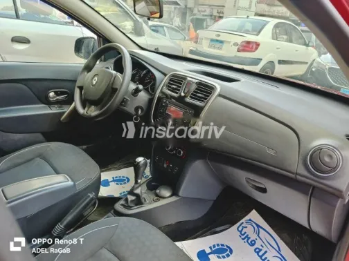 Renault Logan 2016 Red Used for Sale - 4