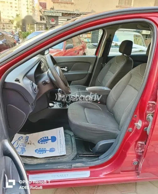 Renault Logan 2016 Red Used for Sale - 5