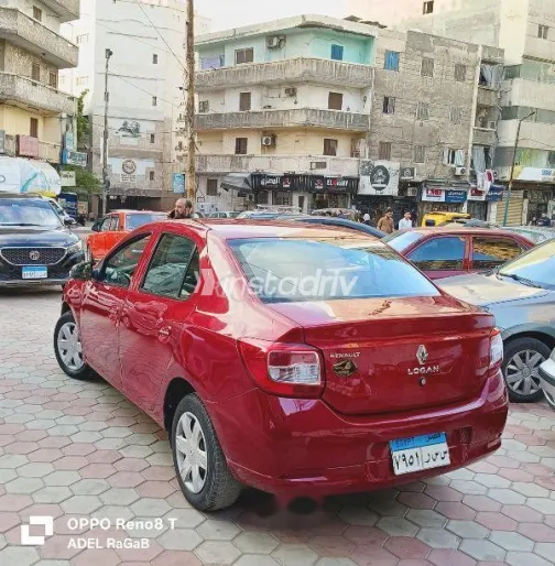 Renault Logan 2016 Red Used for Sale - 9