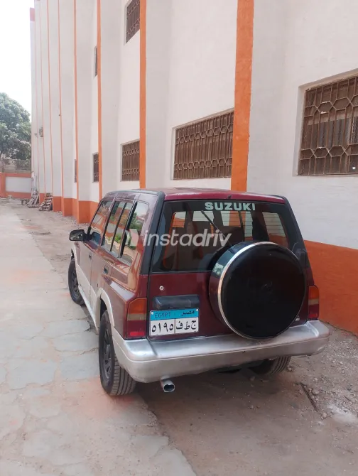 Suzuki Vitara 2002 White Used for Sale - 5