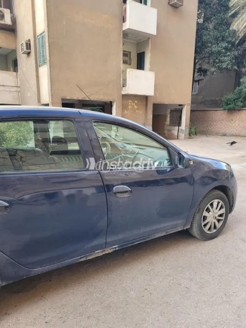 Renault Logan 2016 Blue Used for Sale - 6