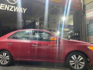 كيا سيراتو 2013 أحمر مستعملة للبيع