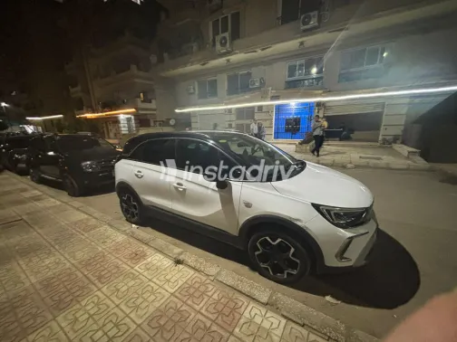 Opel Crossland 2022 White Used for Sale - 4