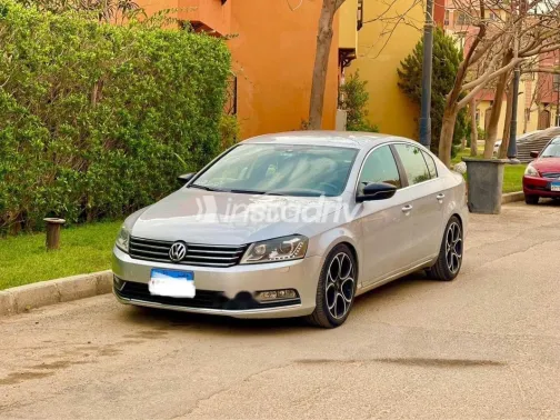 Volkswagen Passat 2011 Silver Used for Sale - 3