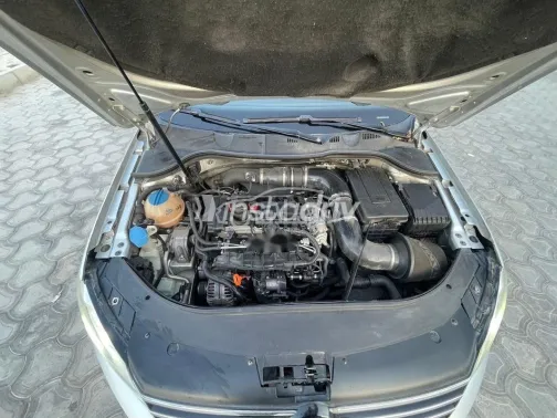 Volkswagen Passat 2011 Silver Used for Sale - 9