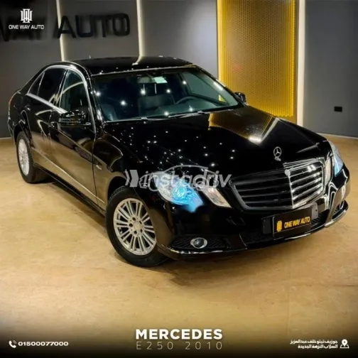 Mercedes E 250 2010 Black Used for Sale - 1