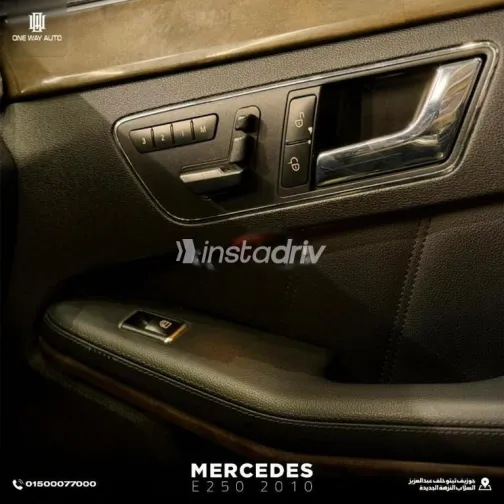 Mercedes E 250 2010 Black Used for Sale - 6