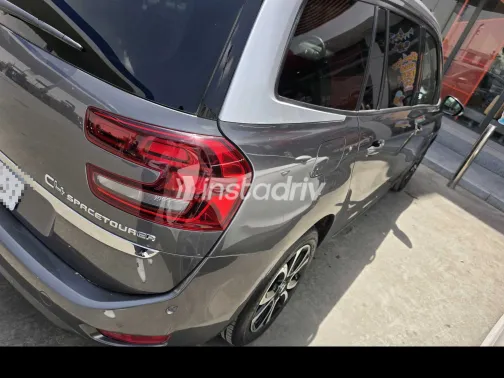 سيتروين c4 جراند بيكاسو 2020 أبيض مستعملة للبيع - 3