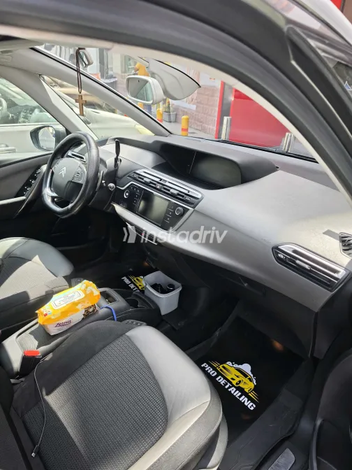 سيتروين c4 جراند بيكاسو 2020 أبيض مستعملة للبيع - 5