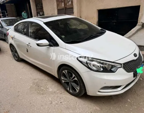 كيا K3 2013 أبيض مستعملة للبيع - 6