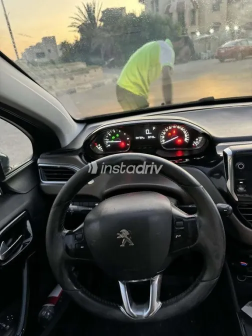 بيجو 2008 2015 أزرق غامق مستعملة للبيع - 7