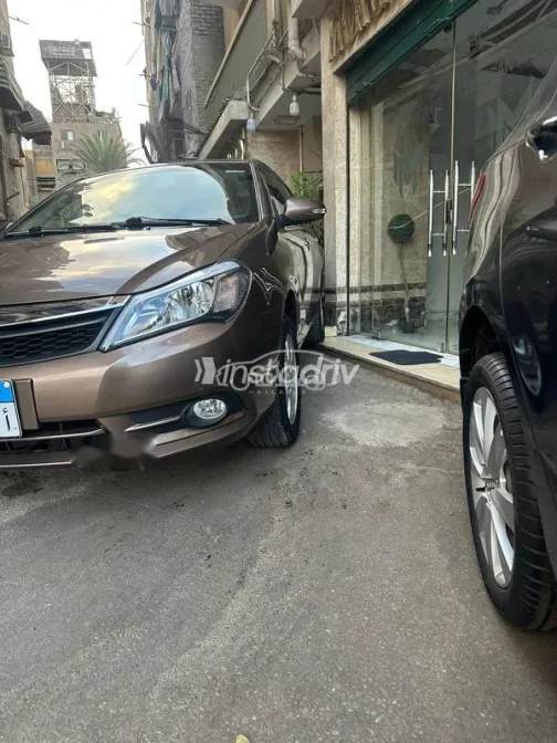 بى واى دى‬ F3 2025 أبيض مستعملة للبيع - 7