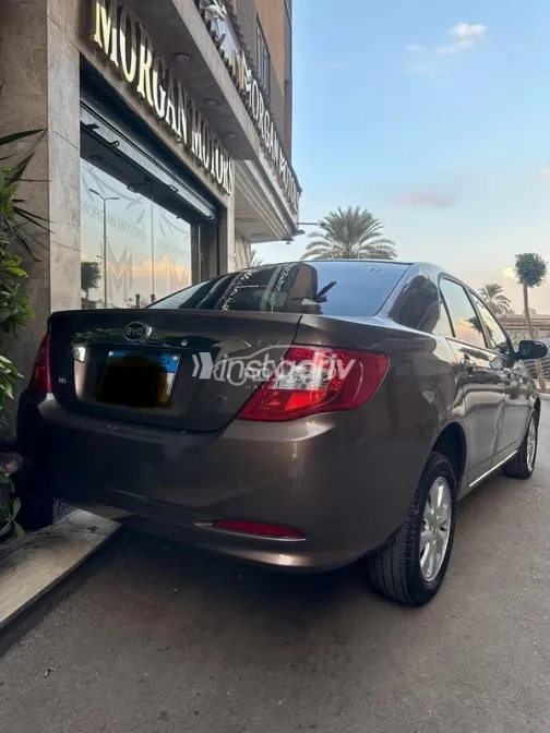 بى واى دى‬ F3 2025 أبيض مستعملة للبيع - 8