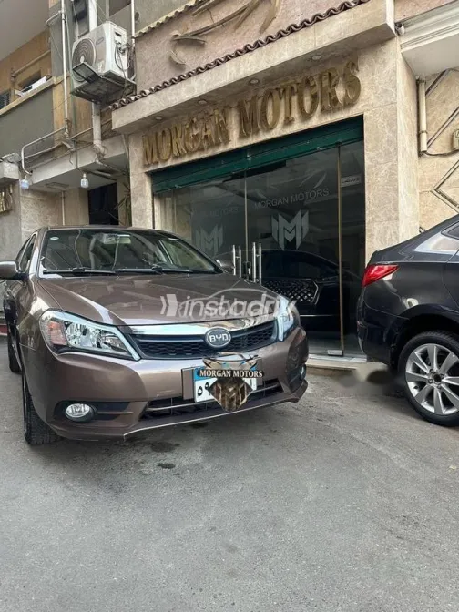 بى واى دى‬ F3 2025 أبيض مستعملة للبيع - 9