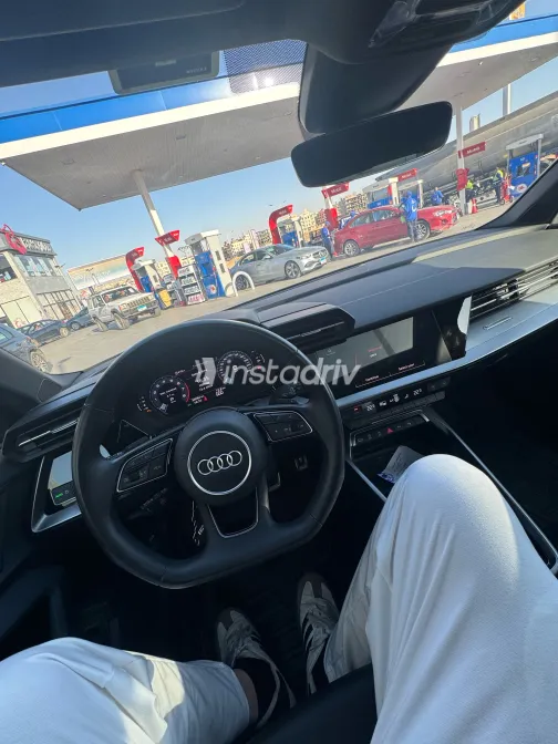 اودي A3 2023 أبيض مستعملة للبيع - 1