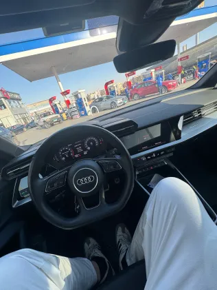 اودي A3 2023 أبيض مستعملة للبيع