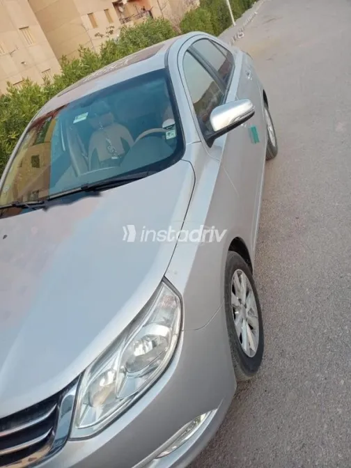 Chevrolet Optra 2019 White Used for Sale - 5