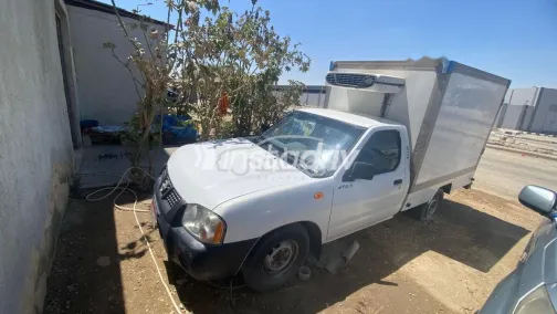 نيسان بيك اب 2008 أبيض مستعملة للبيع - 1