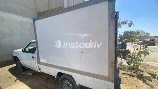 نيسان بيك اب 2008 أبيض مستعملة للبيع - 6