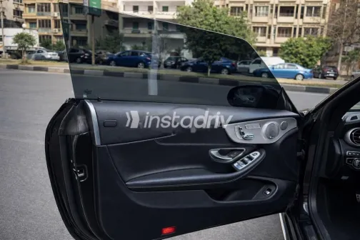 مرسيدس C 200 2019 أسود مستعملة للبيع - 4