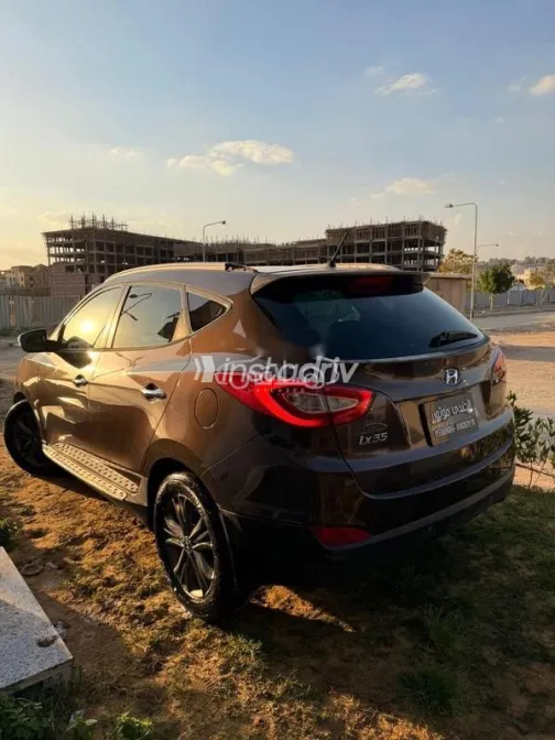 Hyundai IX 35 2015 Brown Used for Sale - 7