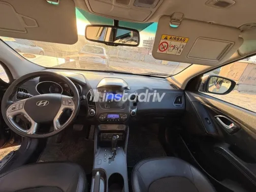 Hyundai IX 35 2015 Brown Used for Sale - 9