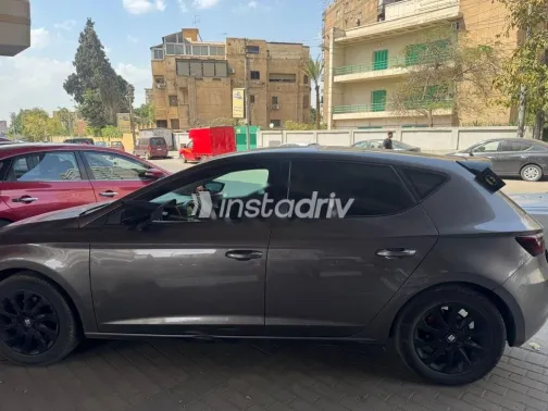 سيات ليون 2016 أبيض مستعملة للبيع - 5