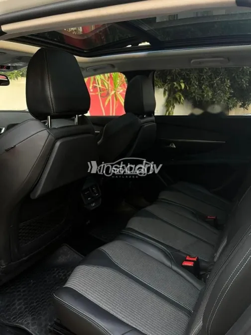 بيجو 5008 2022 أبيض مستعملة للبيع - 7