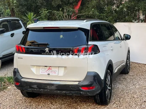 بيجو 5008 2022 أبيض مستعملة للبيع - 8