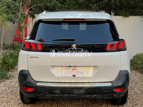 بيجو 5008 2022 أبيض مستعملة للبيع - 9