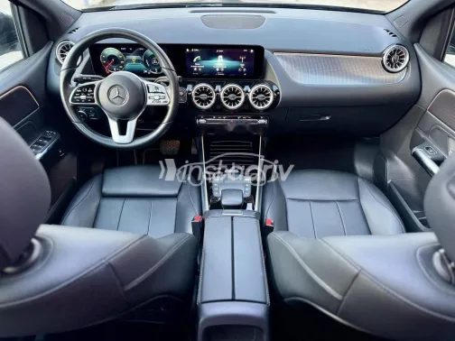 مرسيدس B 200 2023 أسود مستعملة للبيع - 4