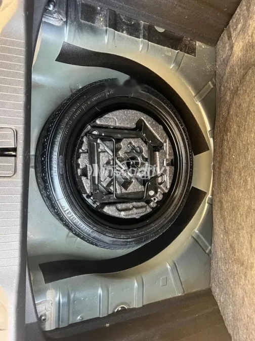 اوبل أسترا 2014 باذنجاني مستعملة للبيع - 5