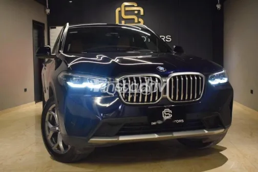بي ام دبليو X3 2024 أزرق غامق مستعملة للبيع - 1