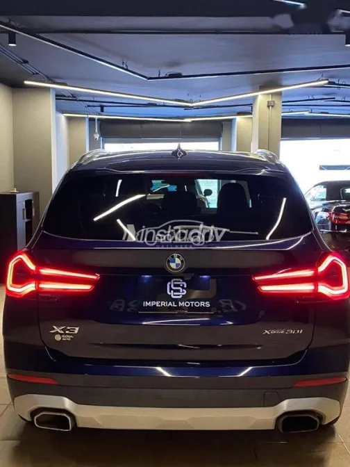 بي ام دبليو X3 2024 أزرق غامق مستعملة للبيع - 6