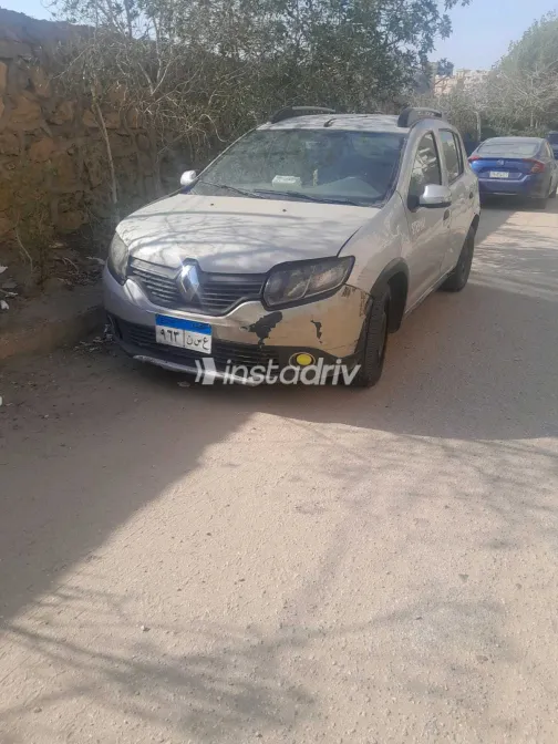 رينو سانديرو  ( ستيب  واى ) 2016 أبيض مستعملة للبيع - 2