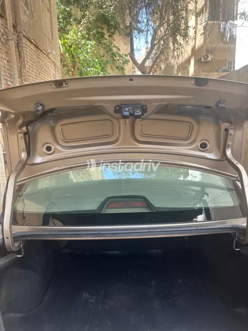 رينو لوجان 2021 أبيض مستعملة للبيع - 3